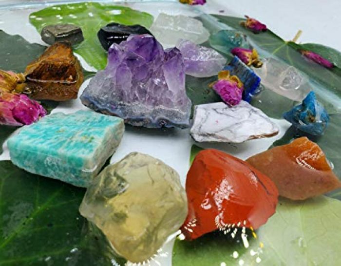 Chakra Therapy Starter Collection 17 pcs Healing Crystals kit, 7 Raw Chakra Stones,7 Colorful Gemstones, Amethyst,Rose Quartz Pendulum,Chakra Lava Bracelet,Dry Roses,Guide,COA,Gift Ready 7